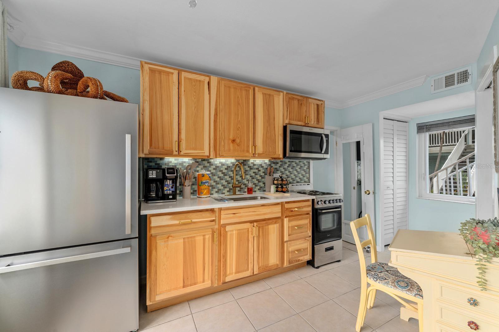 Image 11 of 21 For 90 144th Avenue 9