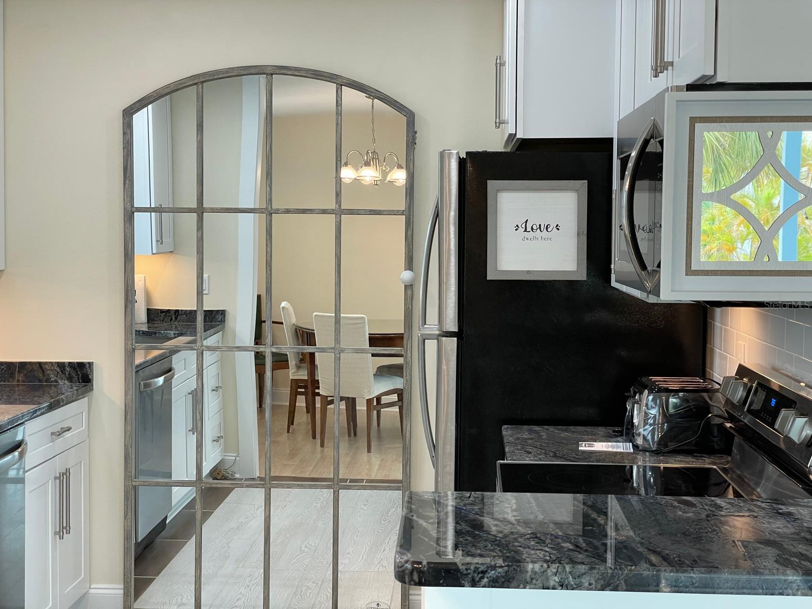 Image 10 of 31 For 2915 Avenue C