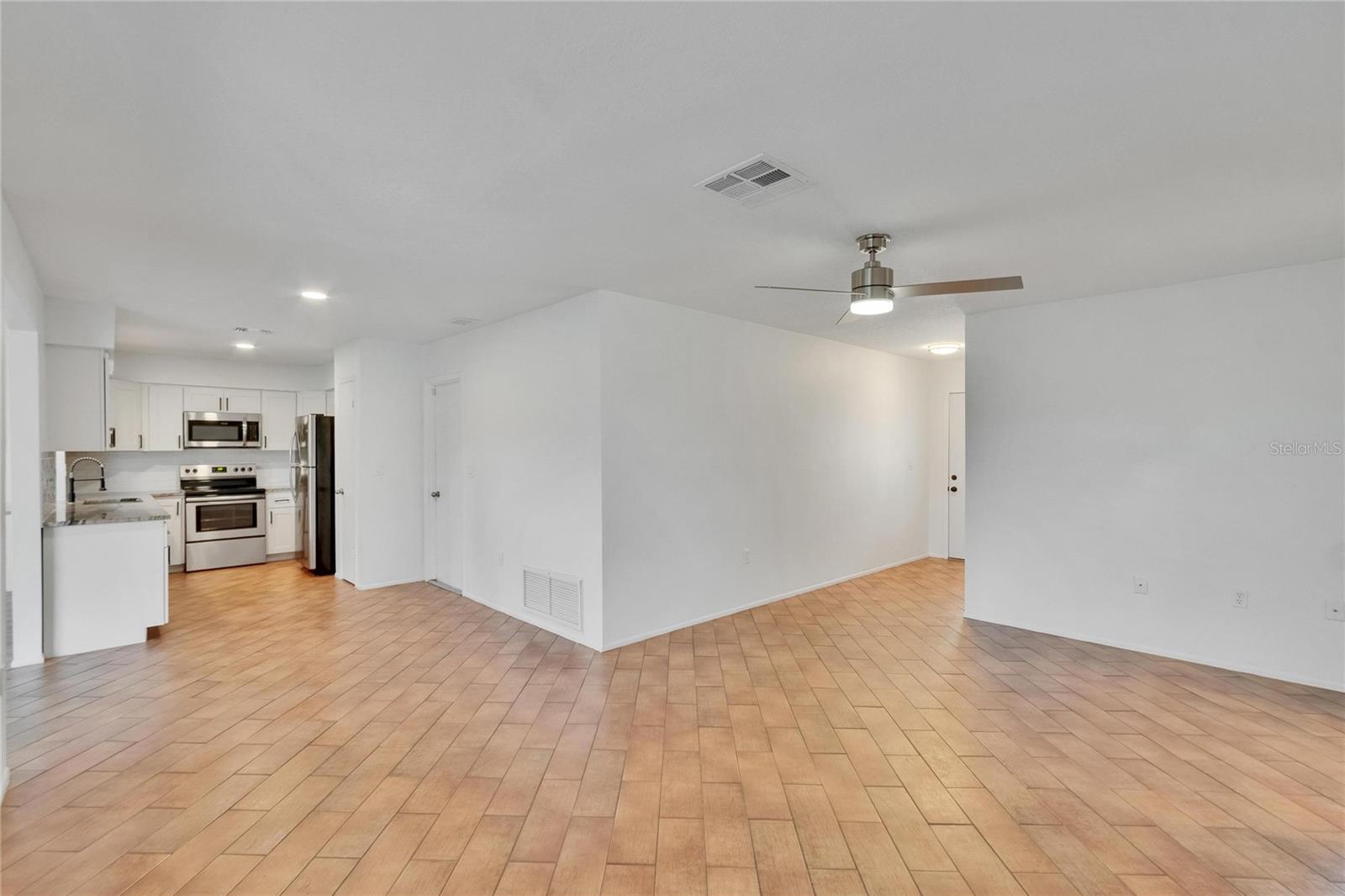 Image 11 of 58 For 1695 Orangecrest Avenue