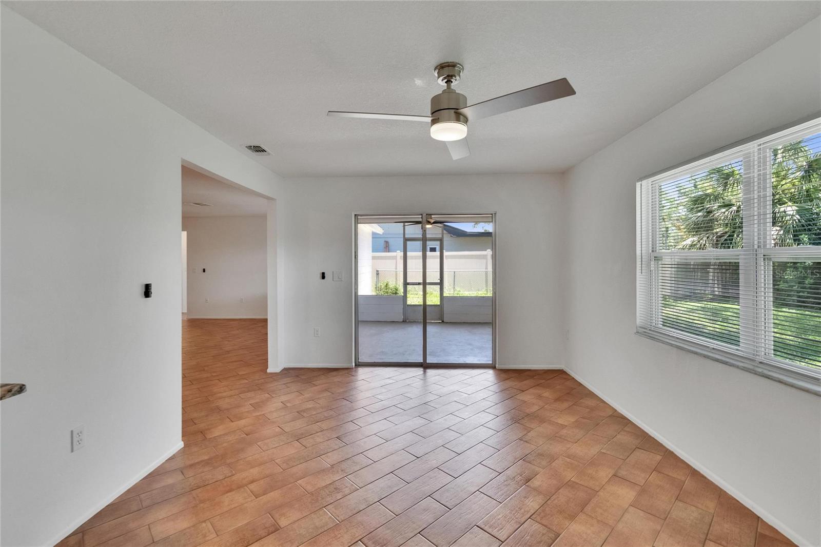 Image 43 of 58 For 1695 Orangecrest Avenue