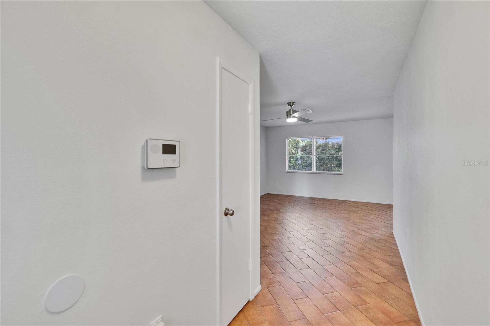 Image 6 of 58 For 1695 Orangecrest Avenue