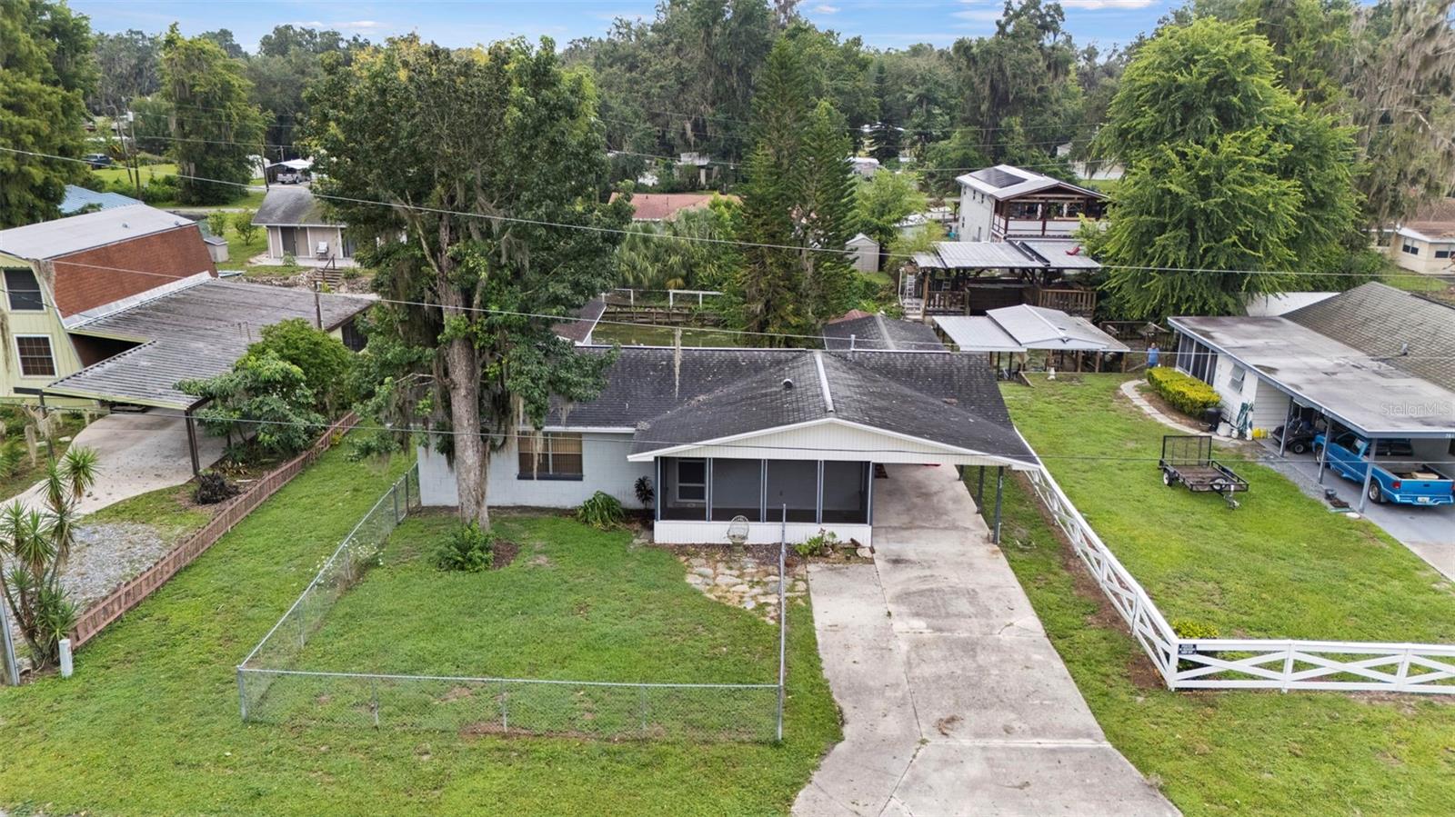 Image 18 of 31 For 753 Cr 477a  