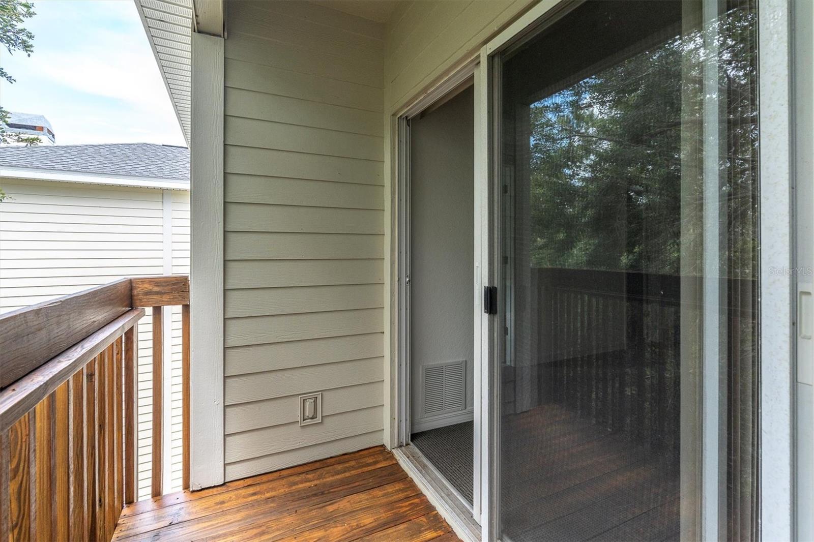 Image 21 of 48 For 1359 Curlew Road