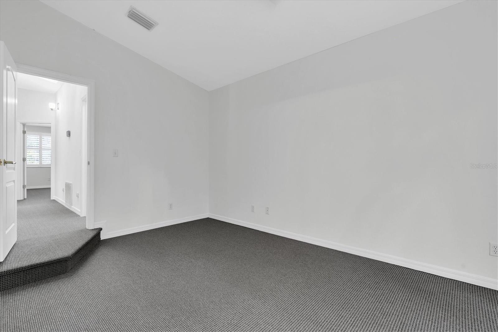 Image 26 of 48 For 1359 Curlew Road