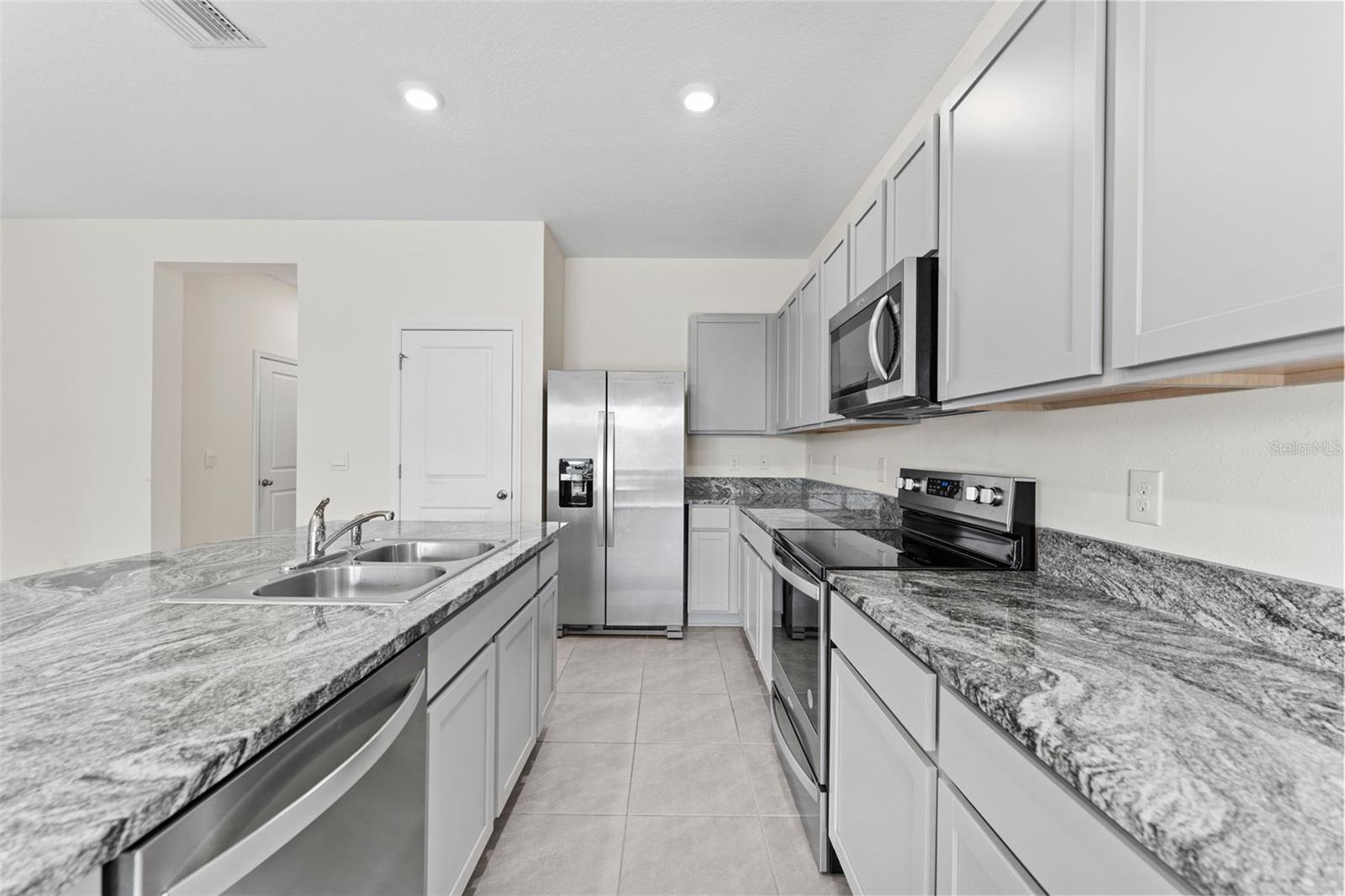 Image 11 of 42 For 9267 Rock Harbour Way