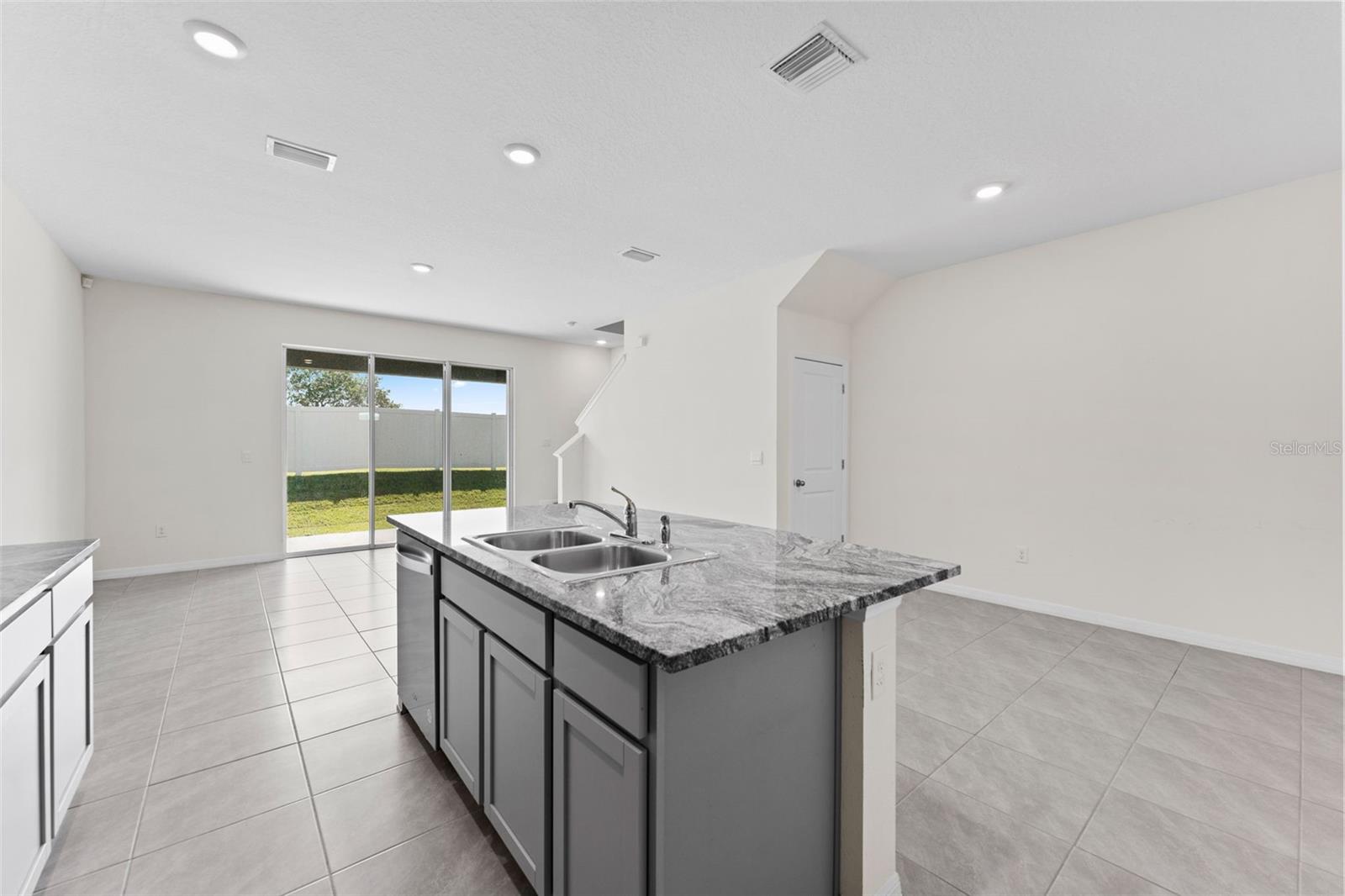 Image 12 of 42 For 9267 Rock Harbour Way