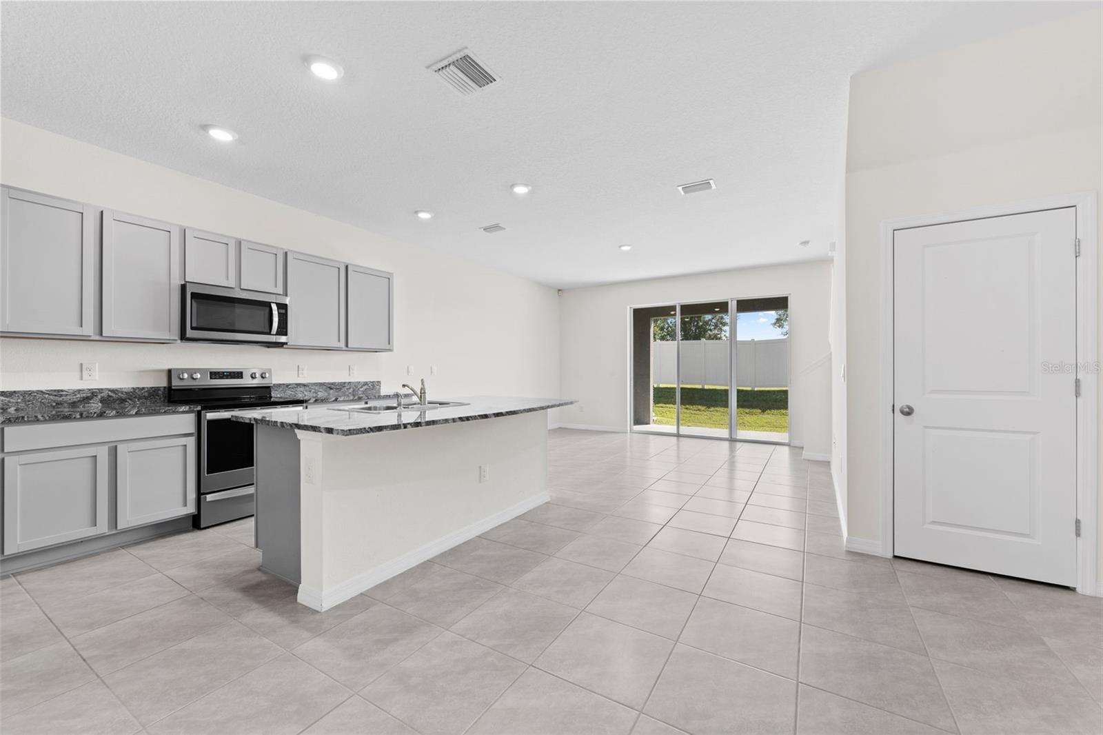 Image 9 of 42 For 9267 Rock Harbour Way