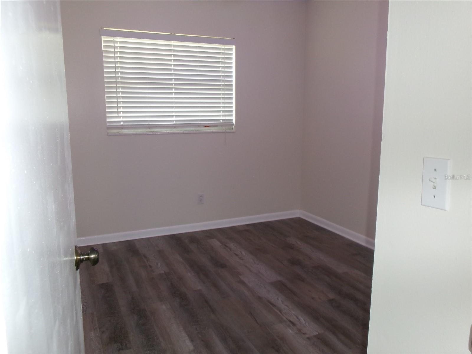 Image 11 of 19 For 5624 Gateway Drive