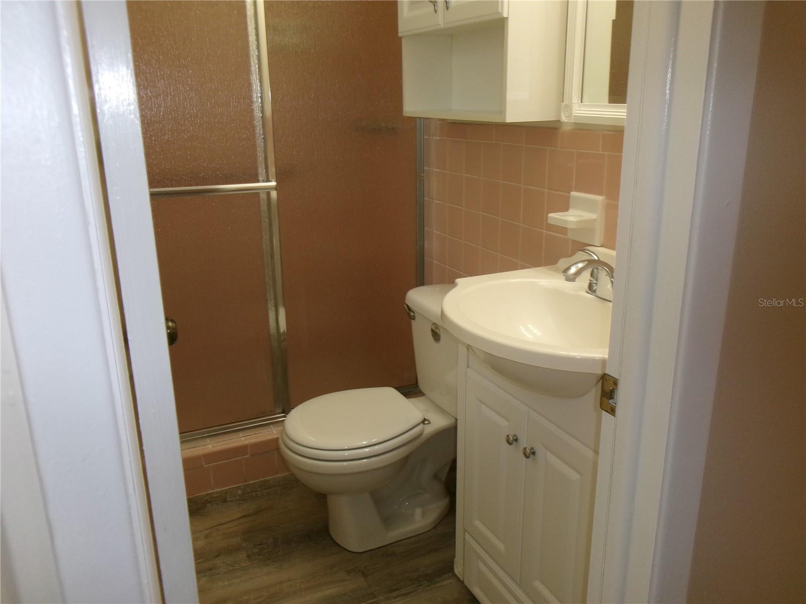 Image 13 of 19 For 5624 Gateway Drive