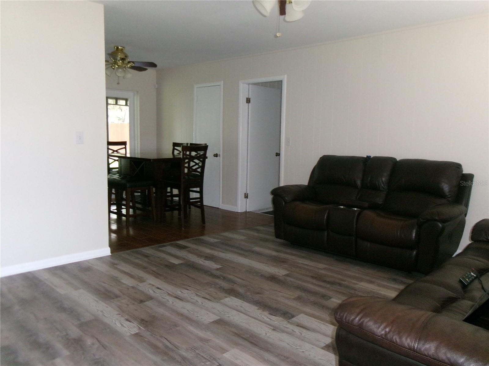 Image 2 of 19 For 5624 Gateway Drive