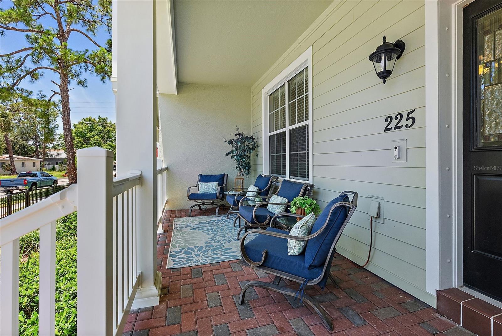 Image 2 of 45 For 225 49th Avenue N