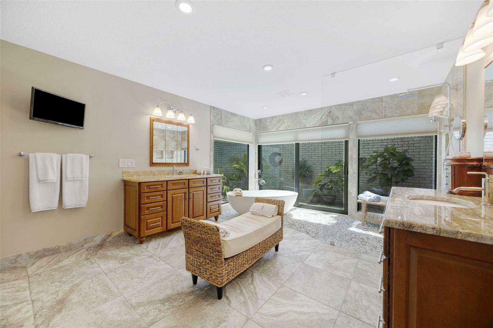 Image 16 of 52 For 6605 Seabird Way