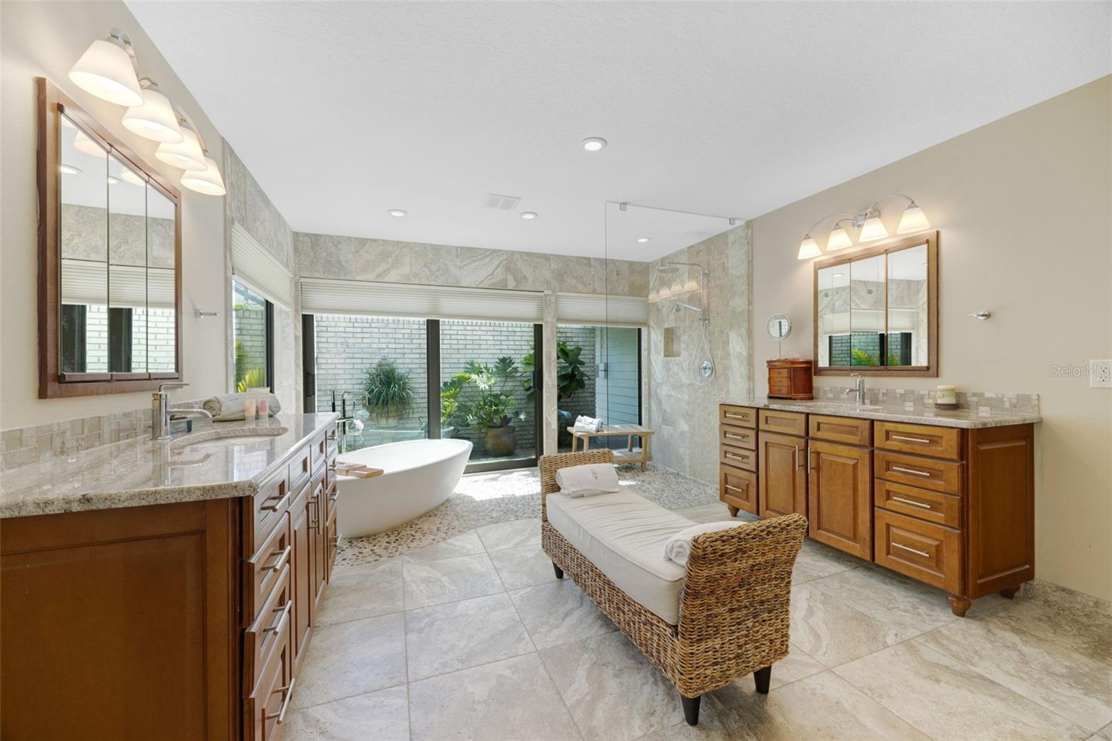 Image 17 of 52 For 6605 Seabird Way
