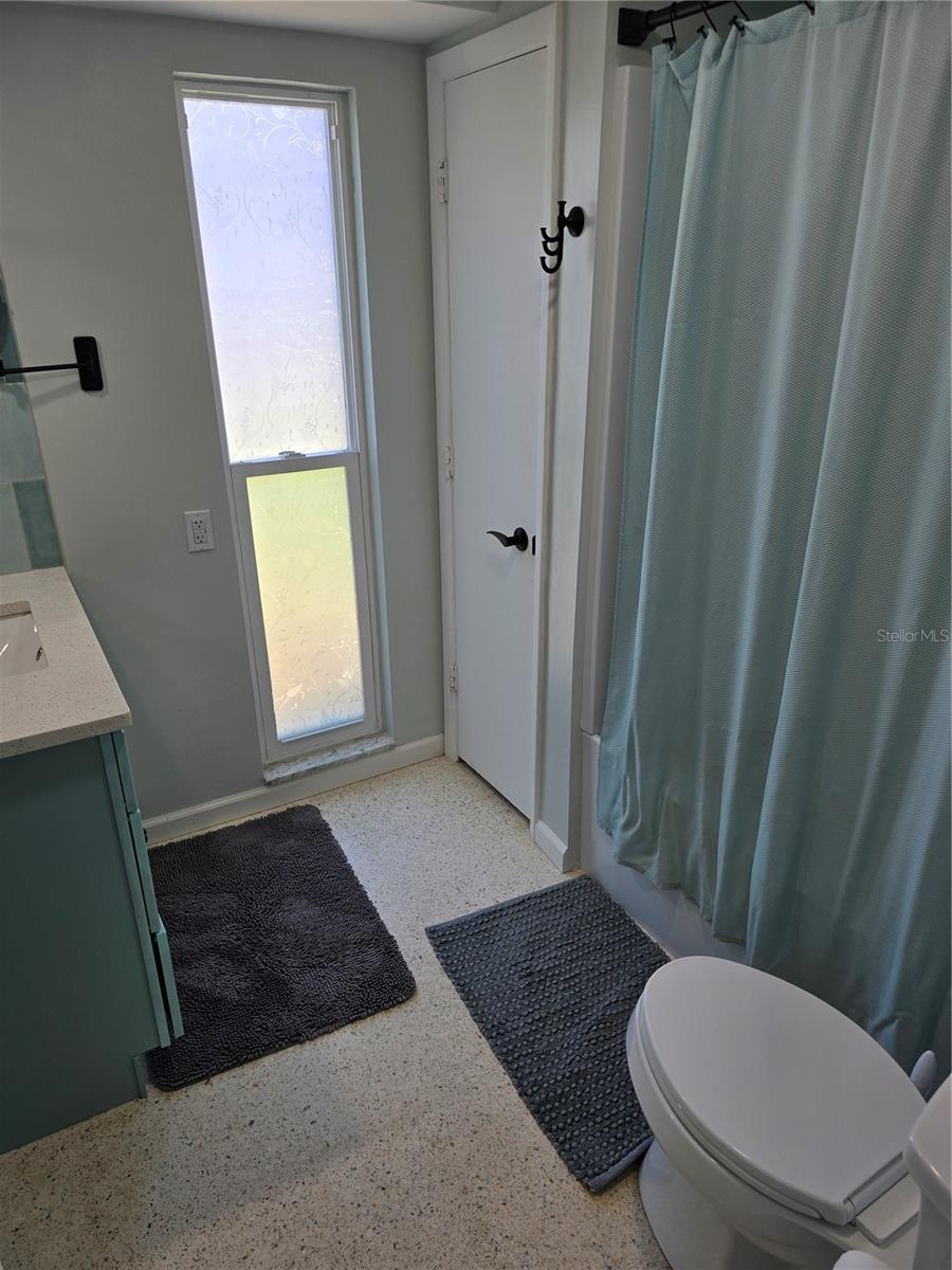 Image 16 of 23 For 13754 Trinidad Drive
