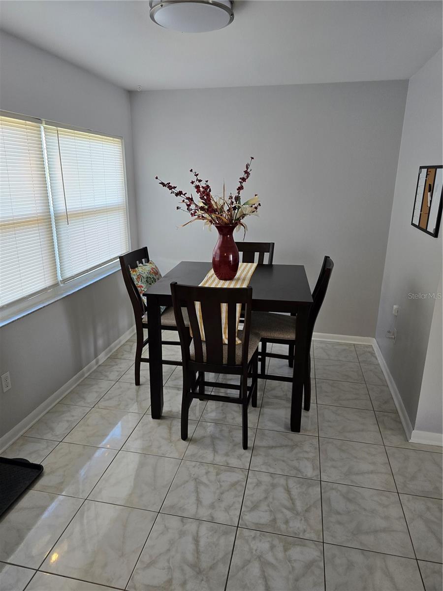 Image 8 of 23 For 13754 Trinidad Drive
