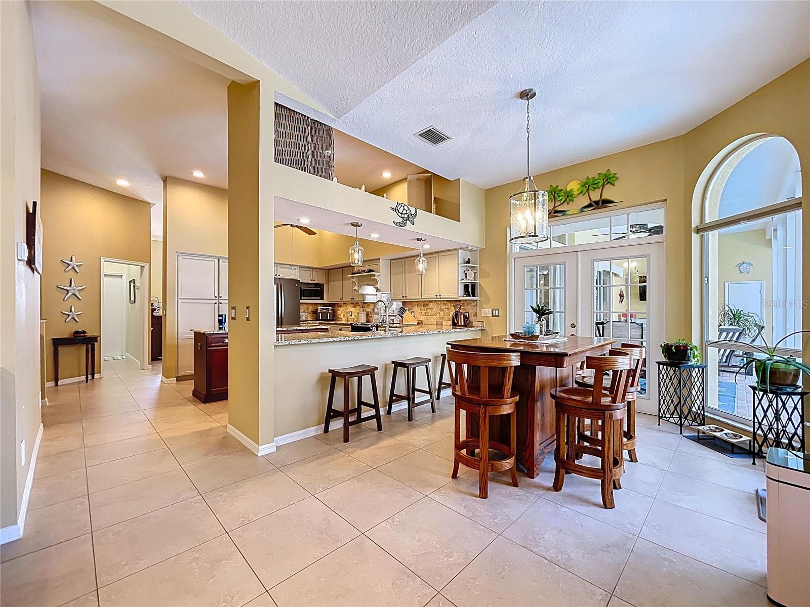 Image 15 of 48 For 1358 Forestedge Boulevard