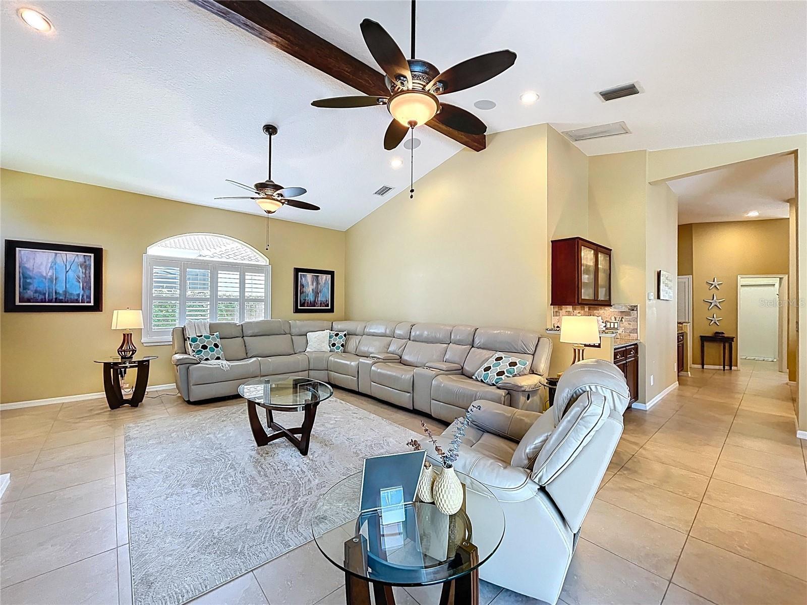 Image 17 of 48 For 1358 Forestedge Boulevard