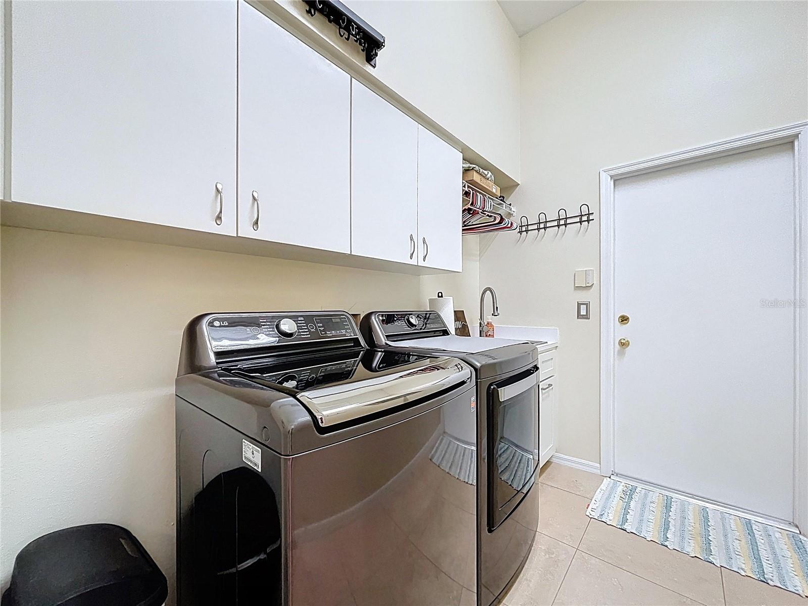 Image 34 of 48 For 1358 Forestedge Boulevard
