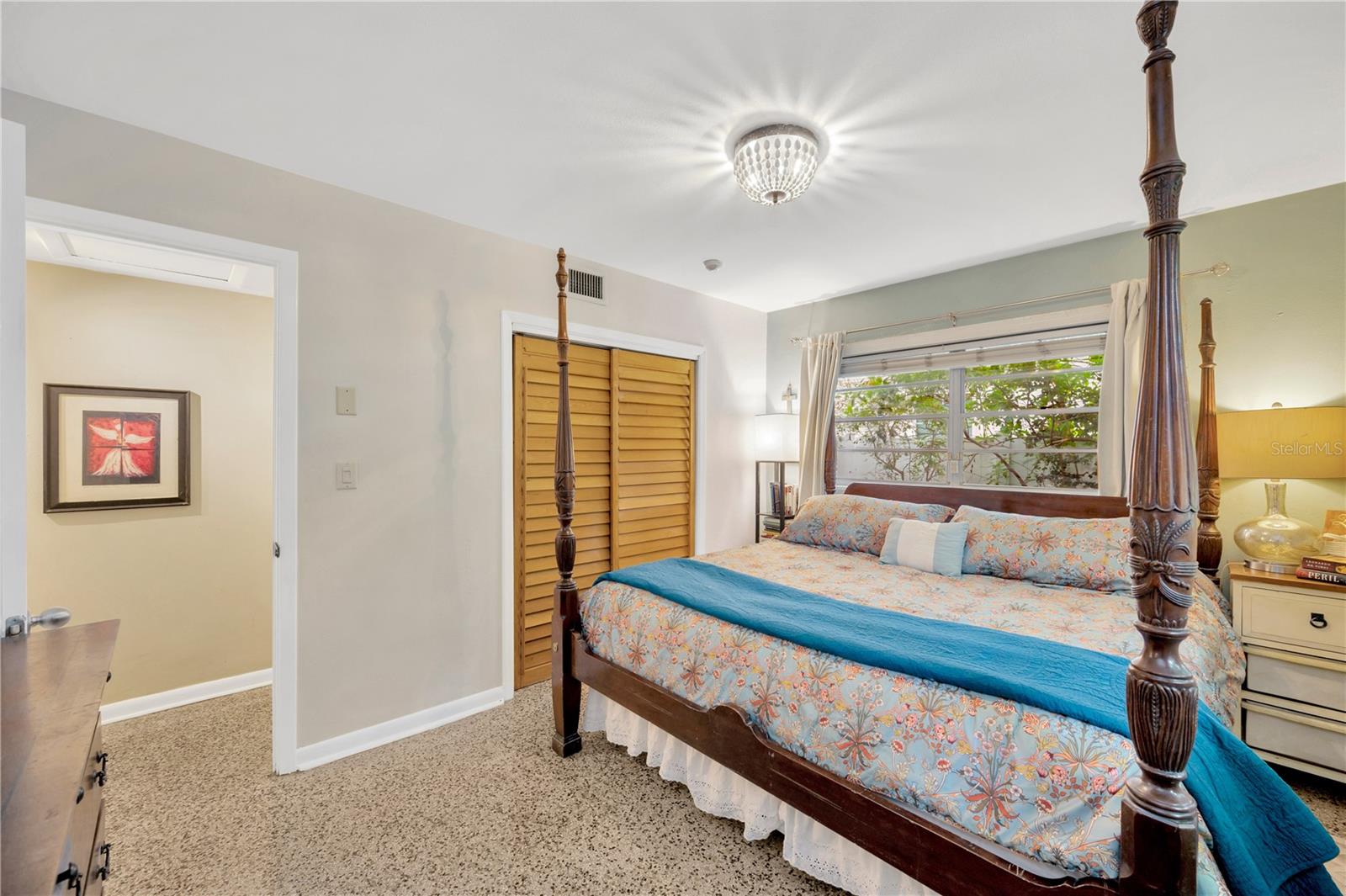 Image 31 of 53 For 1042 Sterling Avenue