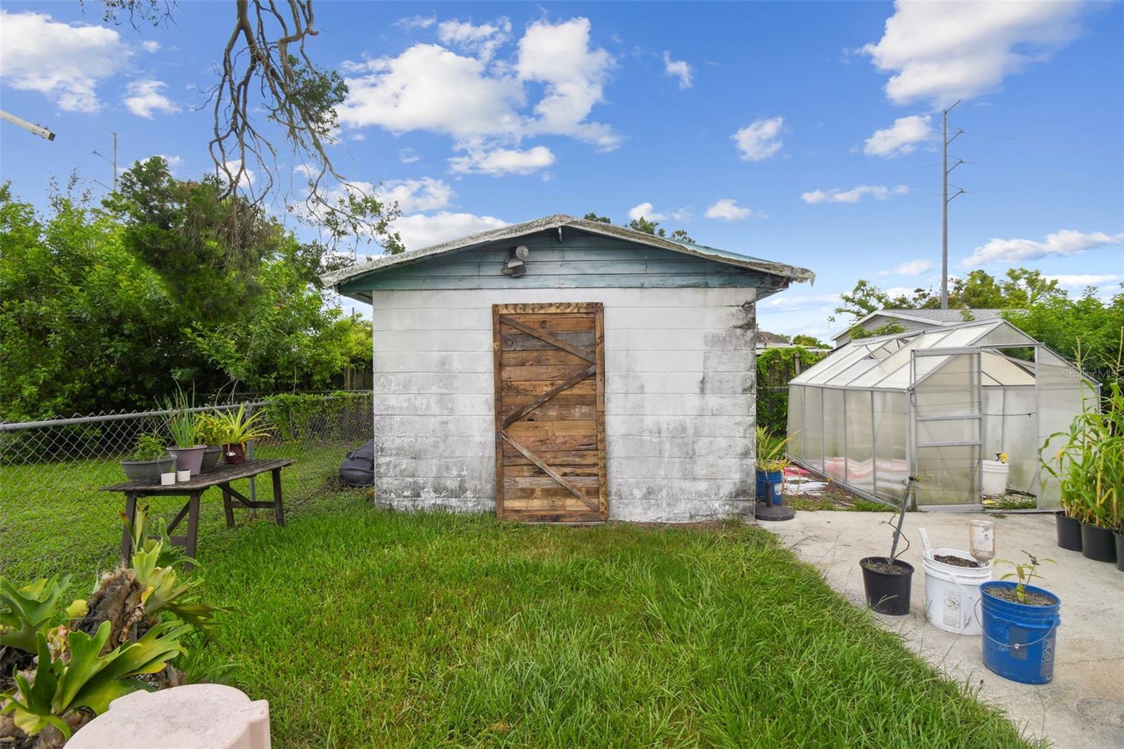 Image 14 of 17 For 7217 Emerald Avenue