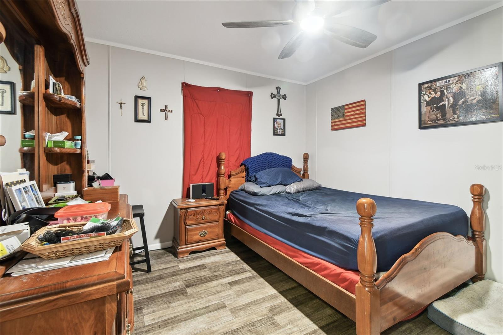Image 7 of 17 For 7217 Emerald Avenue