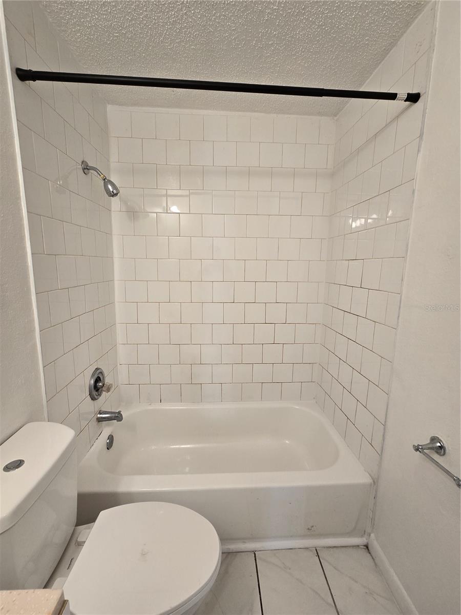 Image 12 of 18 For 13714 20th Street D