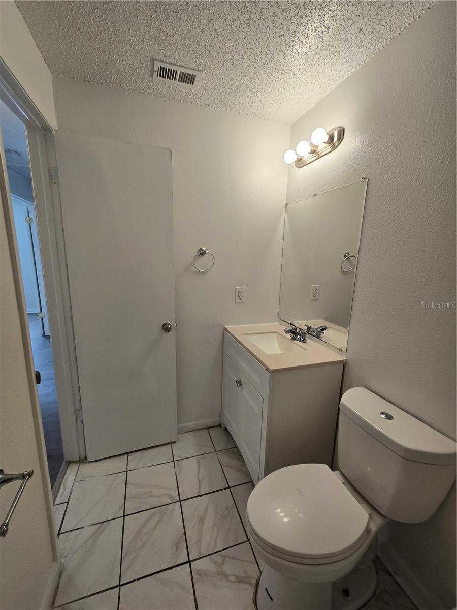 Image 13 of 18 For 13714 20th Street D