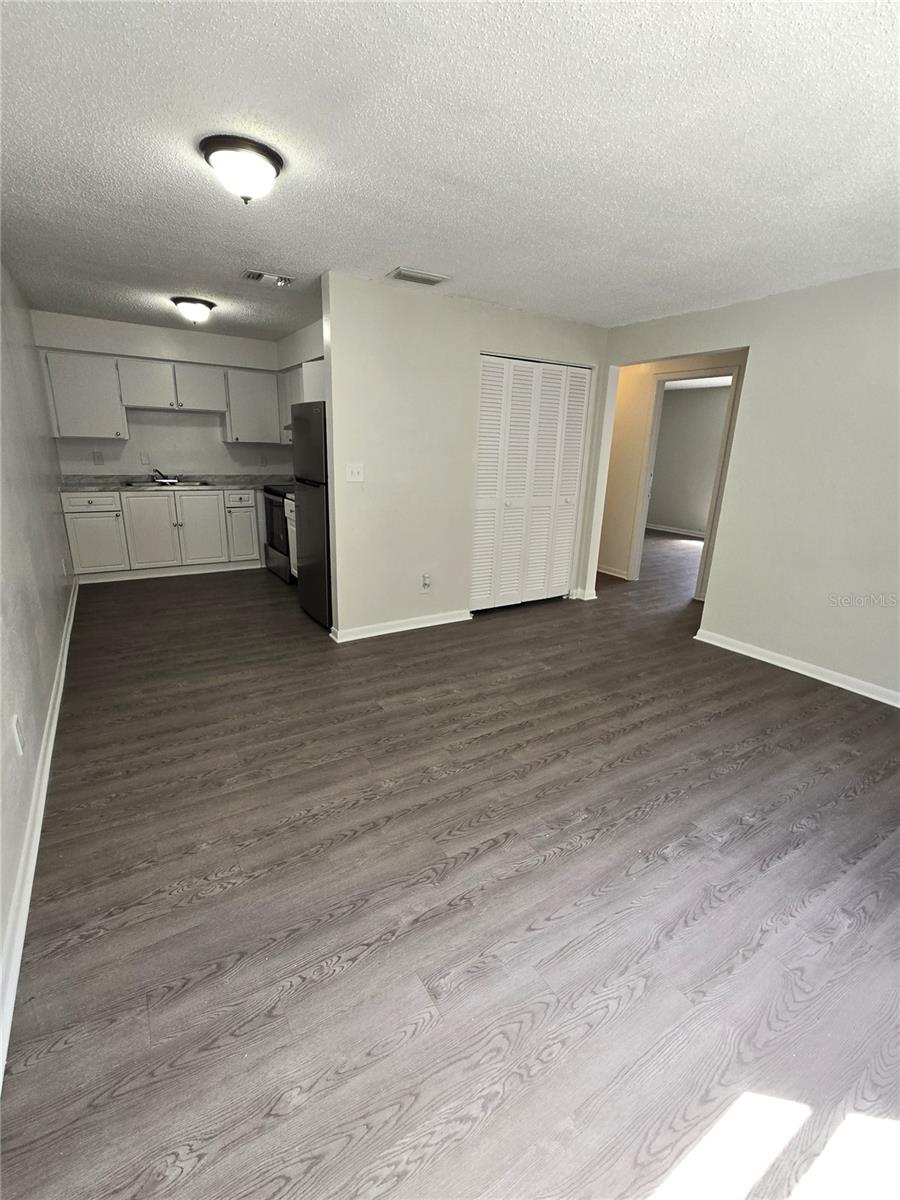 Image 4 of 18 For 13714 20th Street D