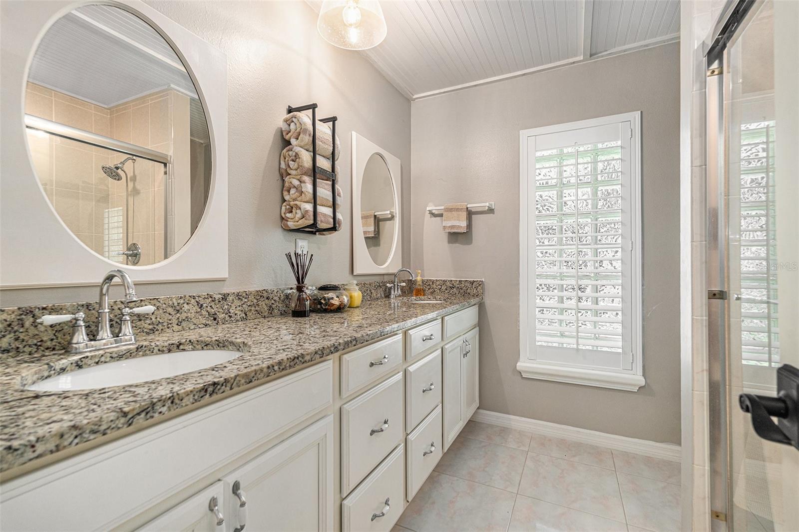 Image 23 of 40 For 9909 San Diego Way
