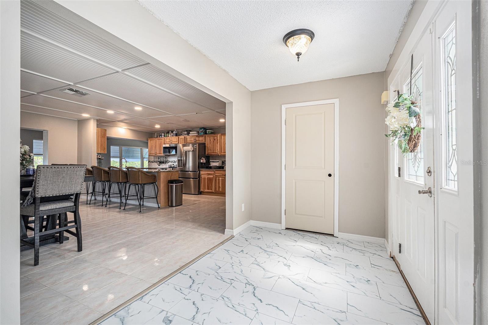 Image 6 of 40 For 9909 San Diego Way