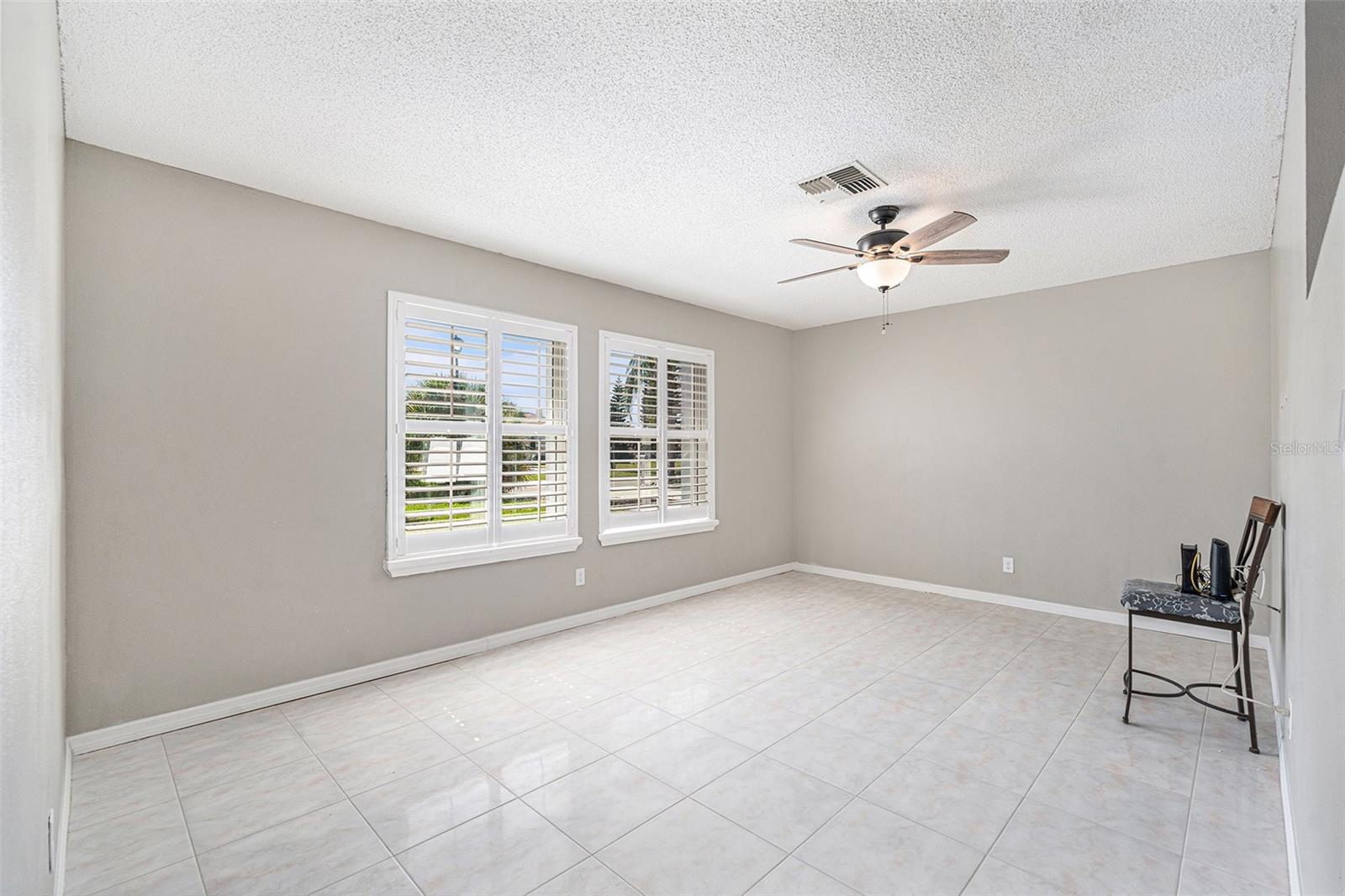 Image 7 of 40 For 9909 San Diego Way
