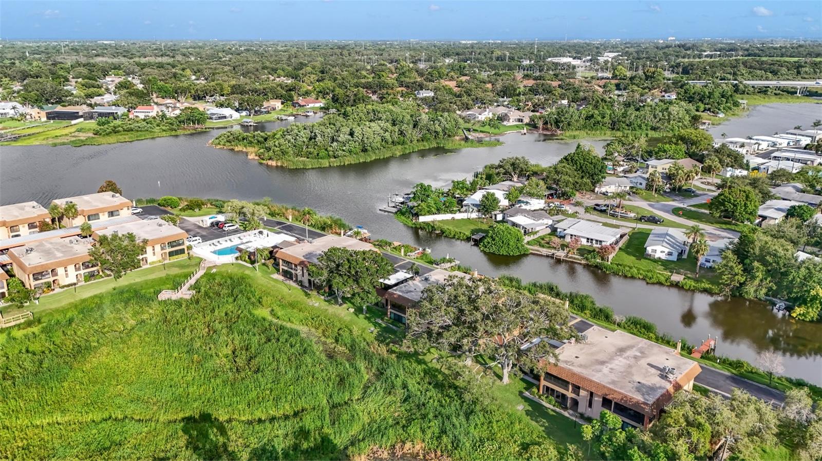 Image 32 of 39 For 10192 Seminole Island Drive