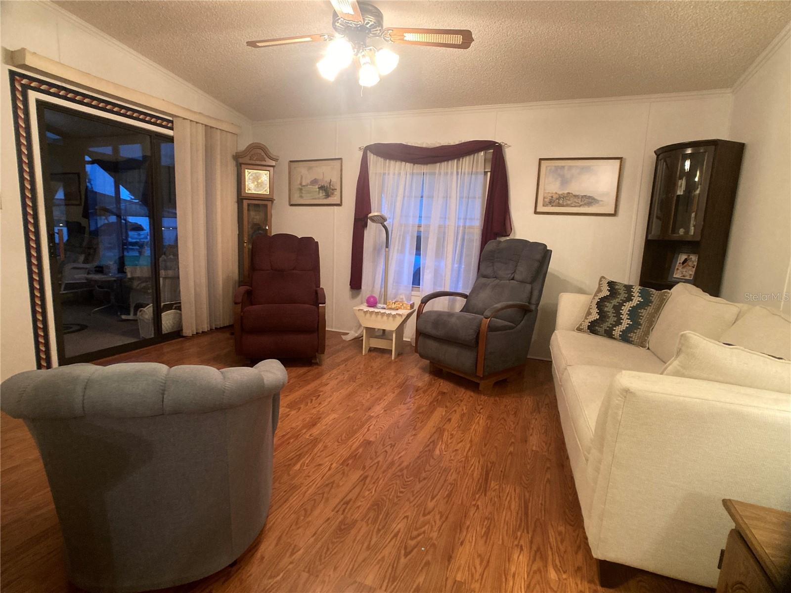 Image 11 of 32 For 1710 7th Street Sw 39