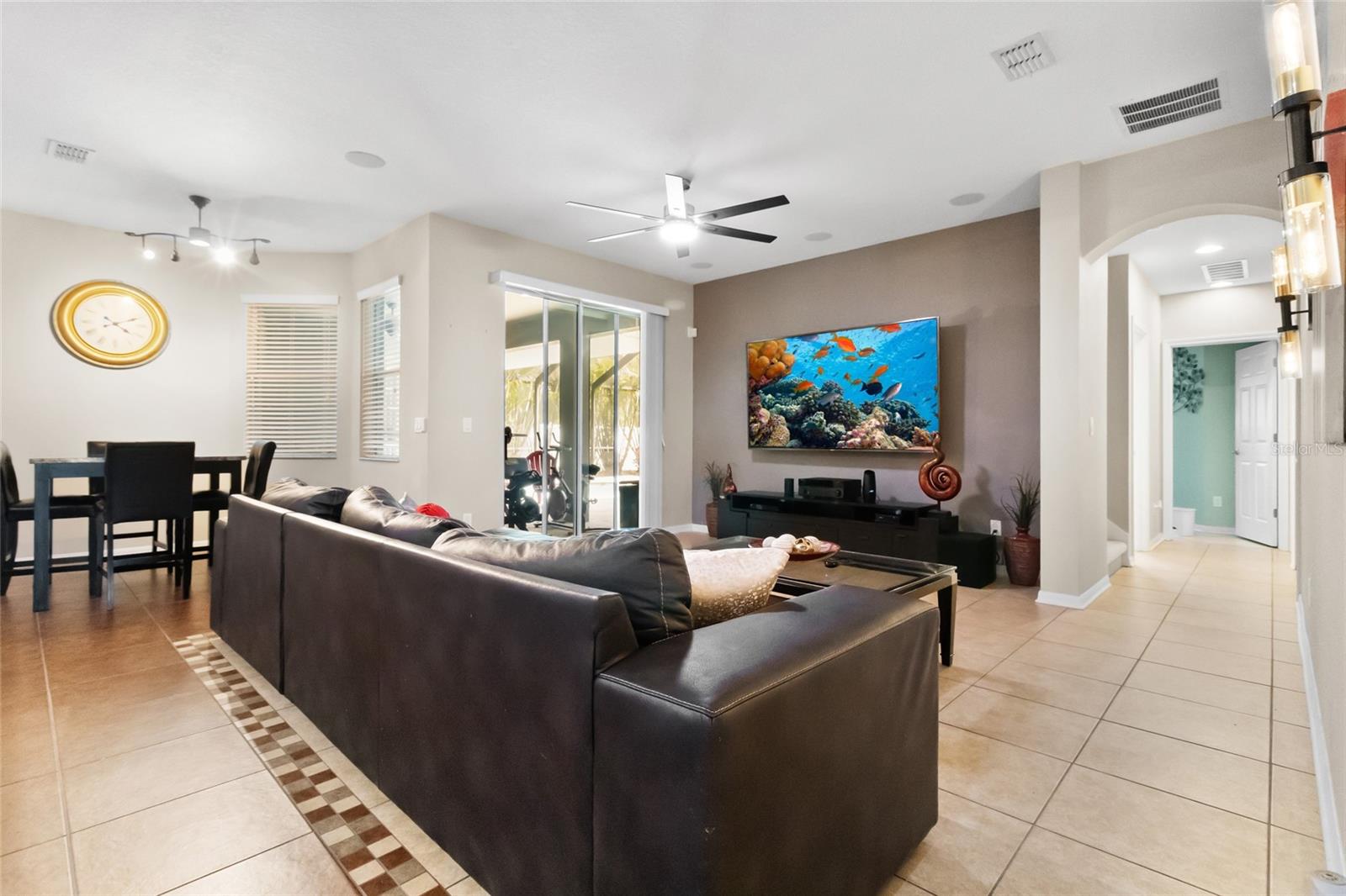 Image 18 of 58 For 317 Royal Bonnet Drive