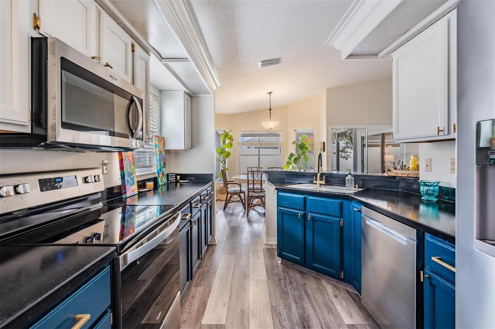 Image 3 of 35 For 2208 Cattleman Drive