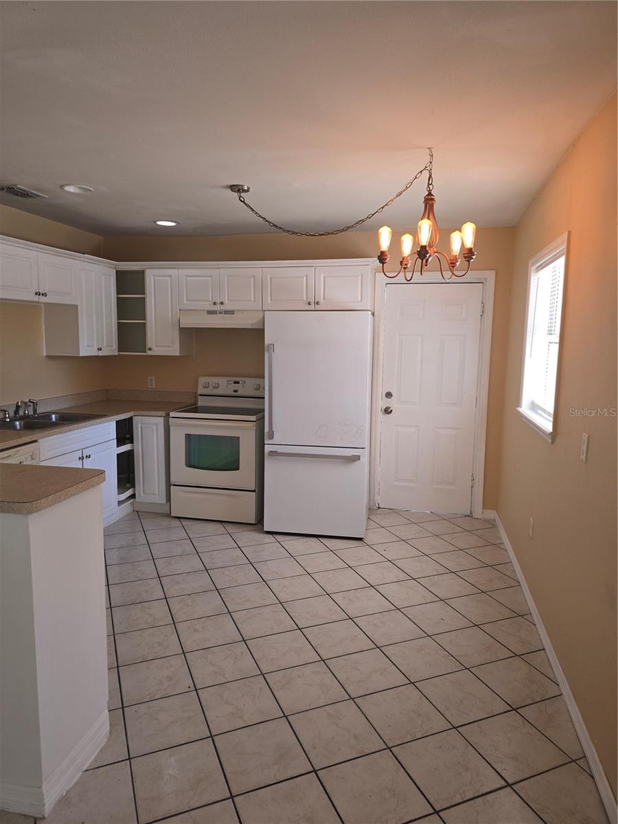 Image 2 of 26 For 3014 Emma Street