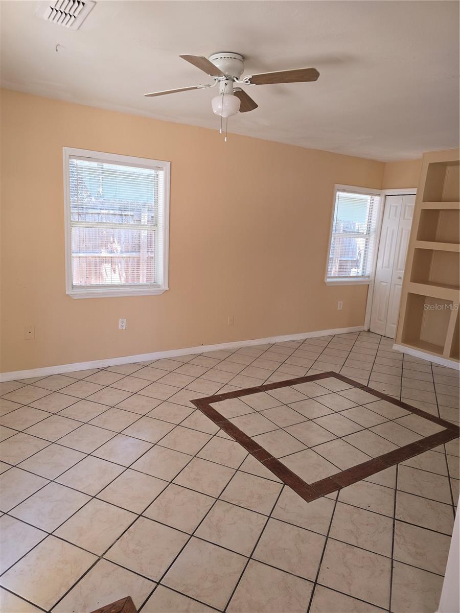 Image 5 of 26 For 3014 Emma Street