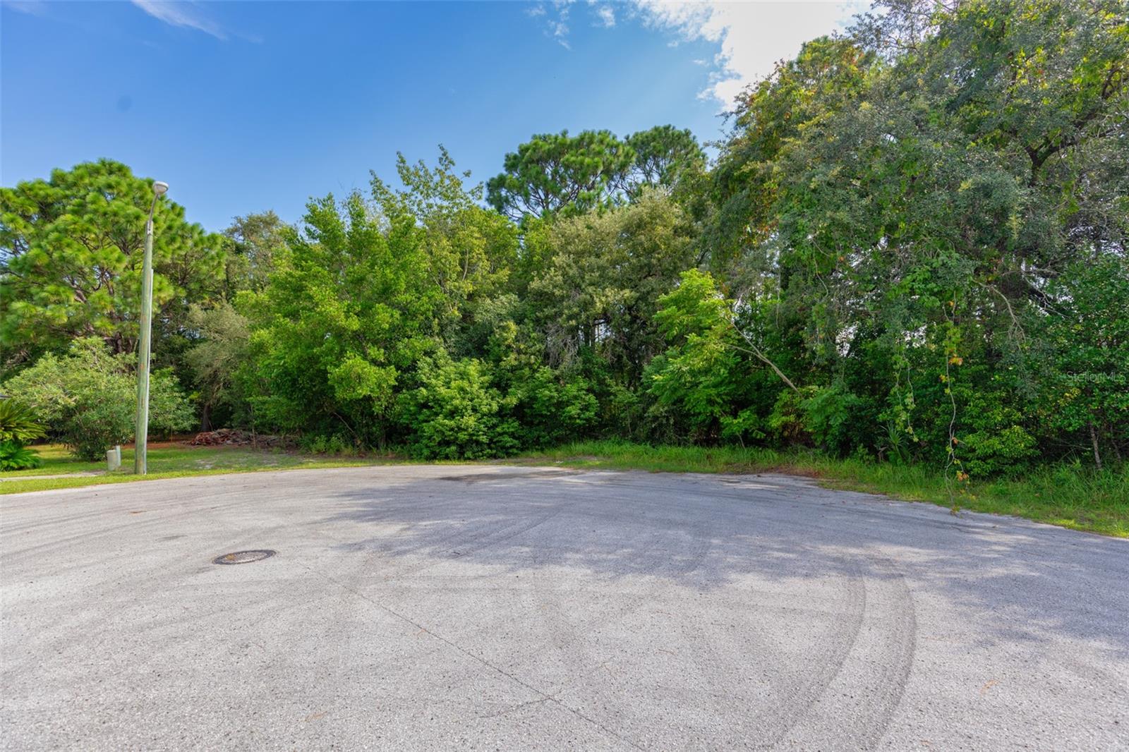 Image 4 of 4 For . Lakeview Court