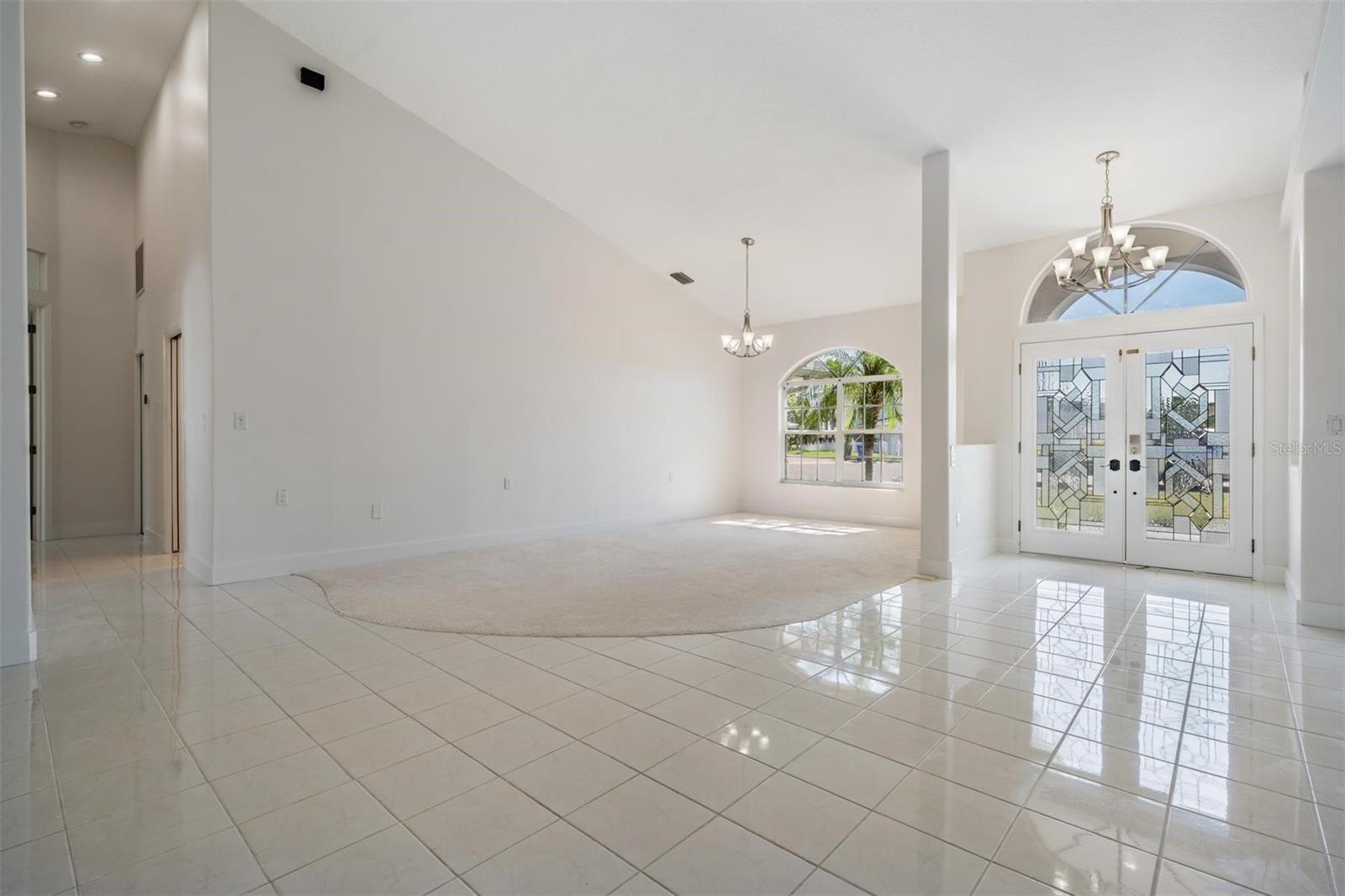 Image 10 of 29 For 2127 Lagoon Drive