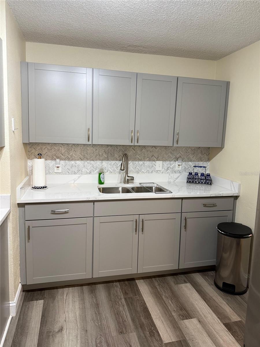 Image 12 of 41 For 3940 5th Avenue N