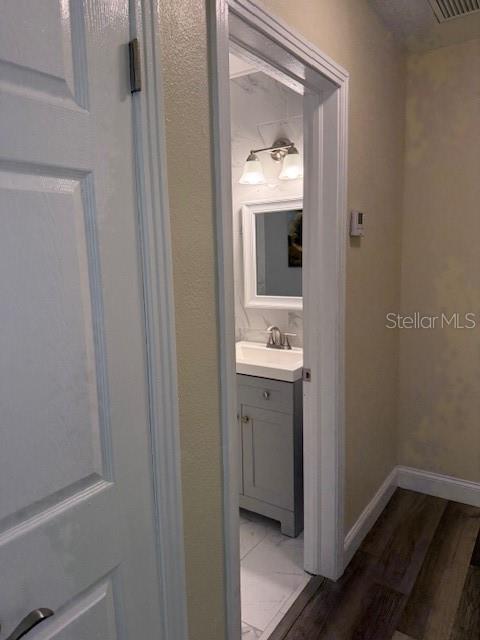 Image 16 of 41 For 3940 5th Avenue N