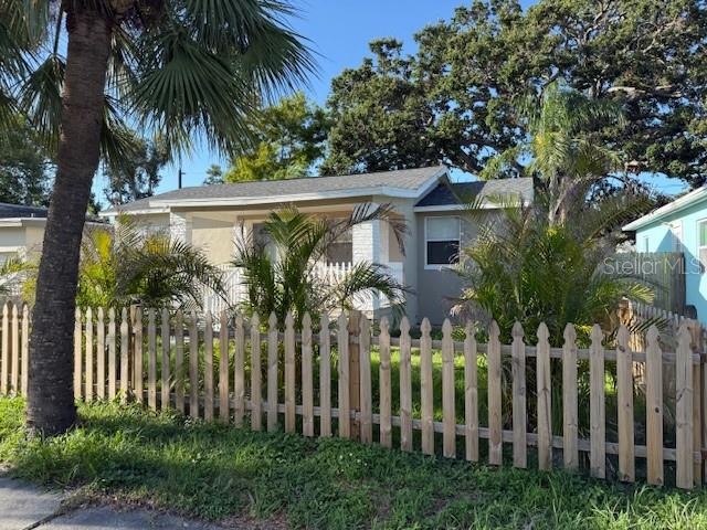 Image 3 of 41 For 3940 5th Avenue N