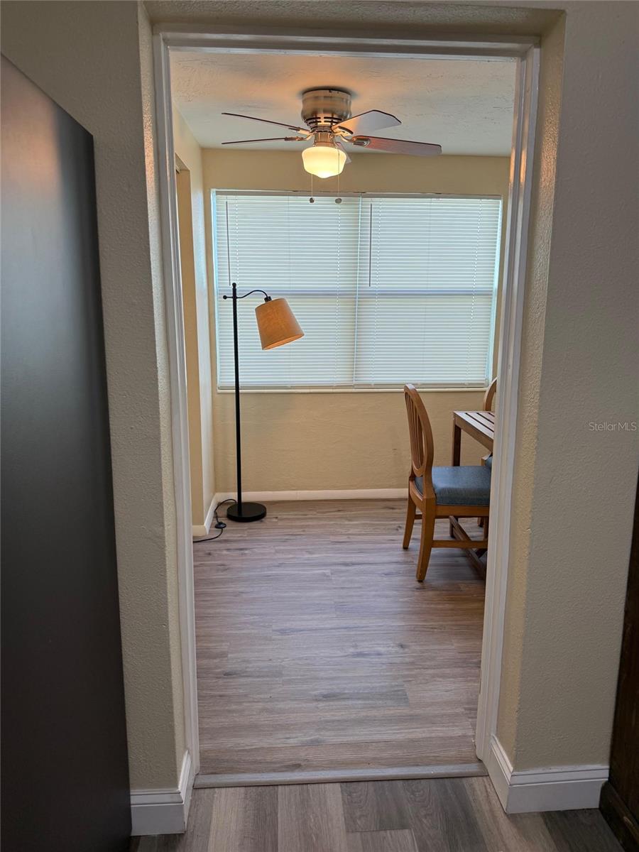 Image 30 of 41 For 3940 5th Avenue N