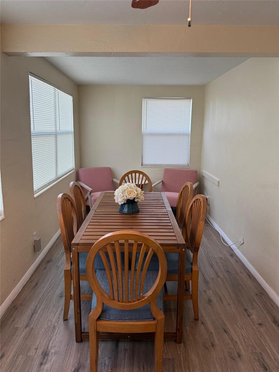 Image 31 of 41 For 3940 5th Avenue N