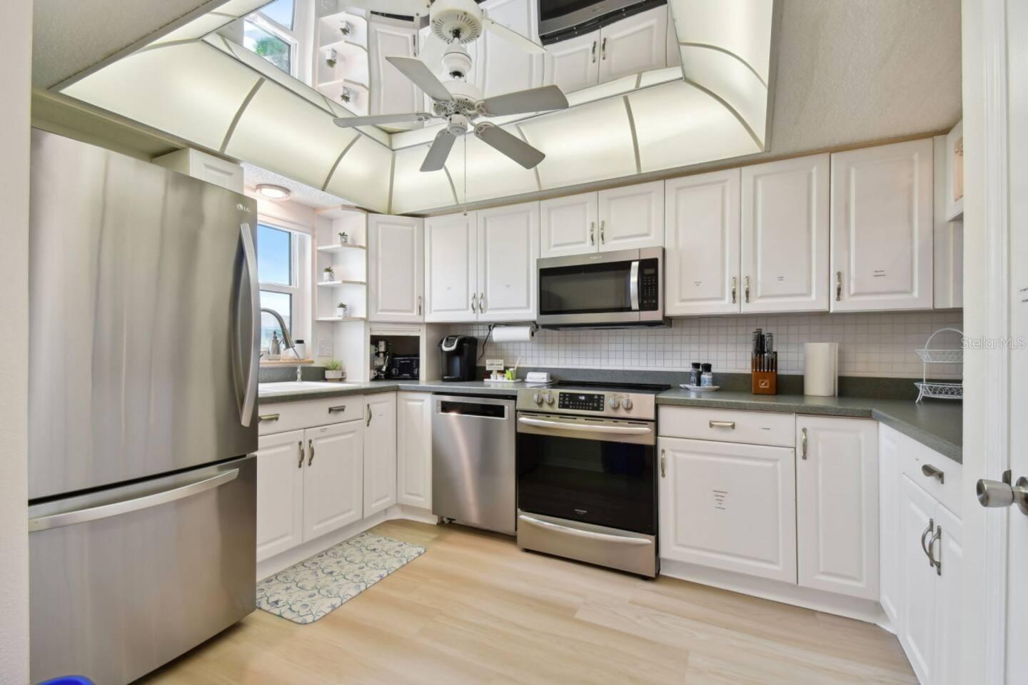 Image 12 of 55 For 314 Windrush Boulevard 13