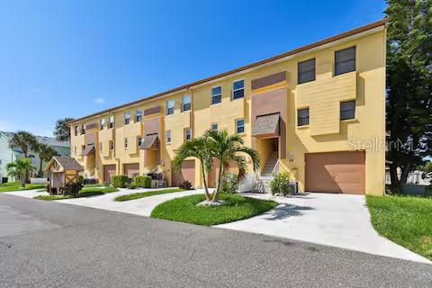 Image 2 of 55 For 314 Windrush Boulevard 13
