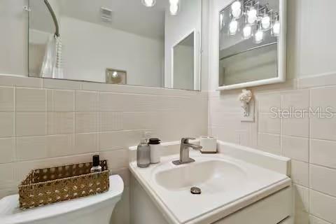 Image 22 of 55 For 314 Windrush Boulevard 13