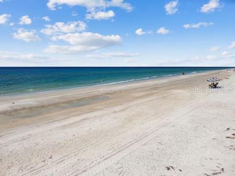 Image 33 of 55 For 314 Windrush Boulevard 13