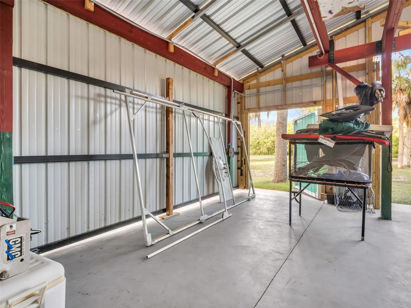 Image 42 of 97 For 4915 South Road