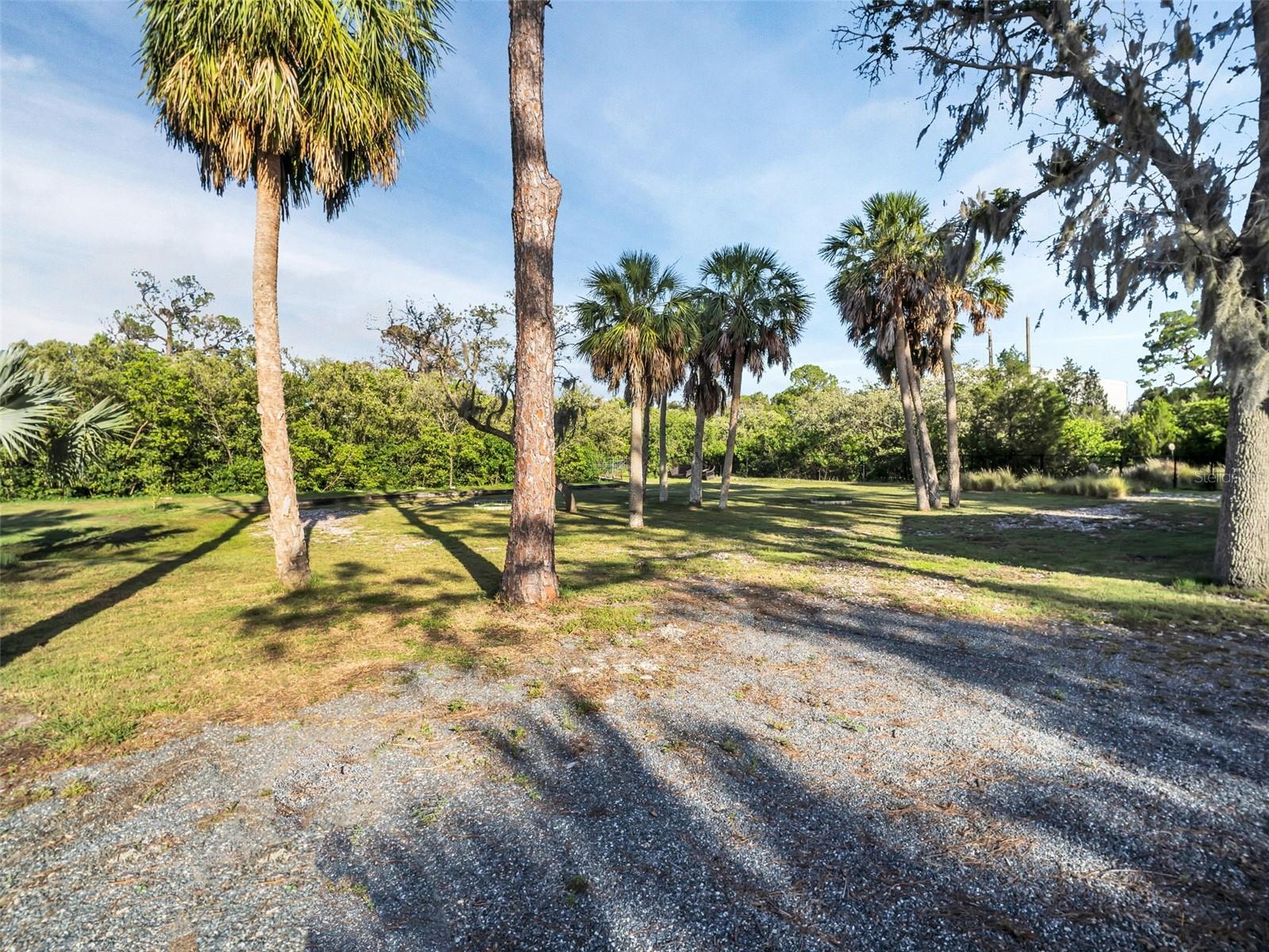 Image 79 of 97 For 4915 South Road
